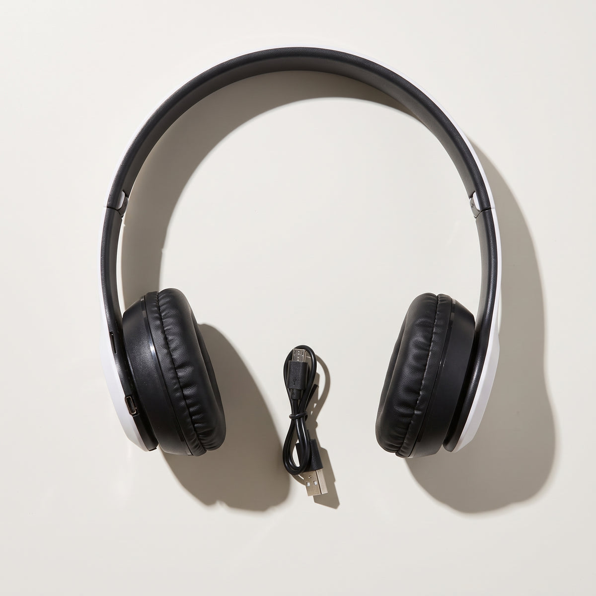 P47 Wireless Foldable Headphones