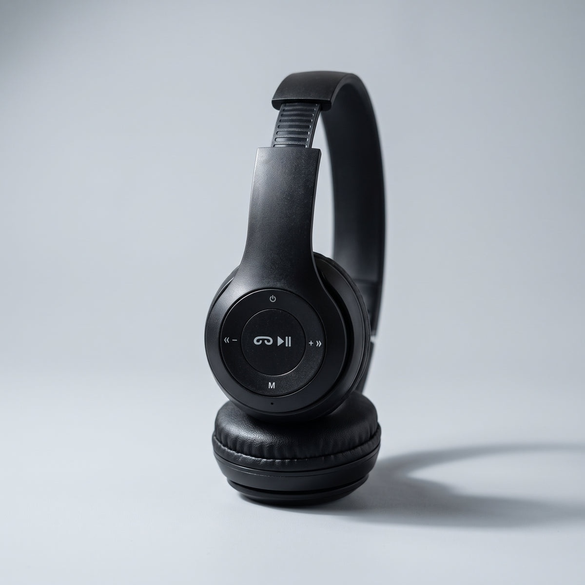 P47 Wireless Foldable Headphones